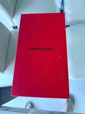 Salvatore Ferragamo Winem’s Shoes Red Box with Black Logo